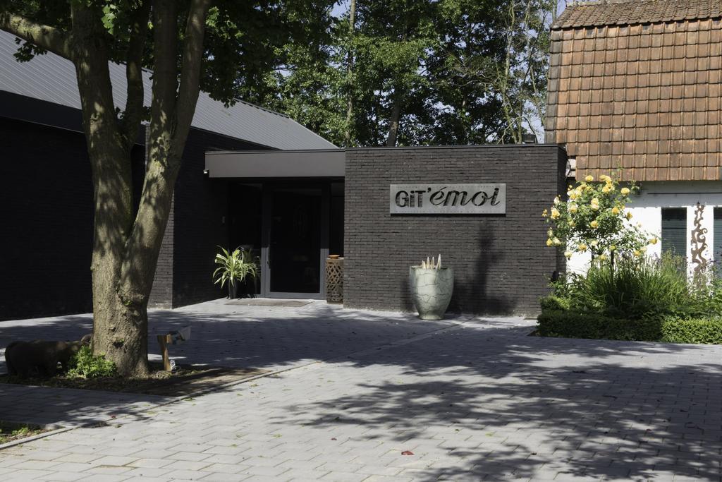 Git Emoi Villa Estaimpuis Exteriör bild